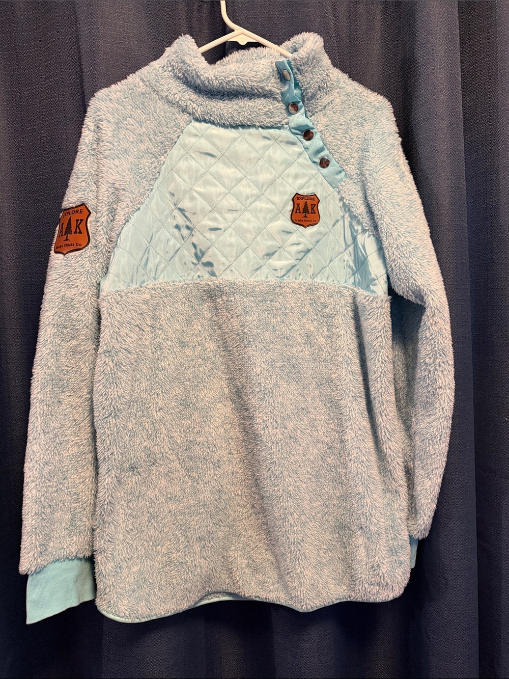 Alaska chicks Light Blue pullover sweater